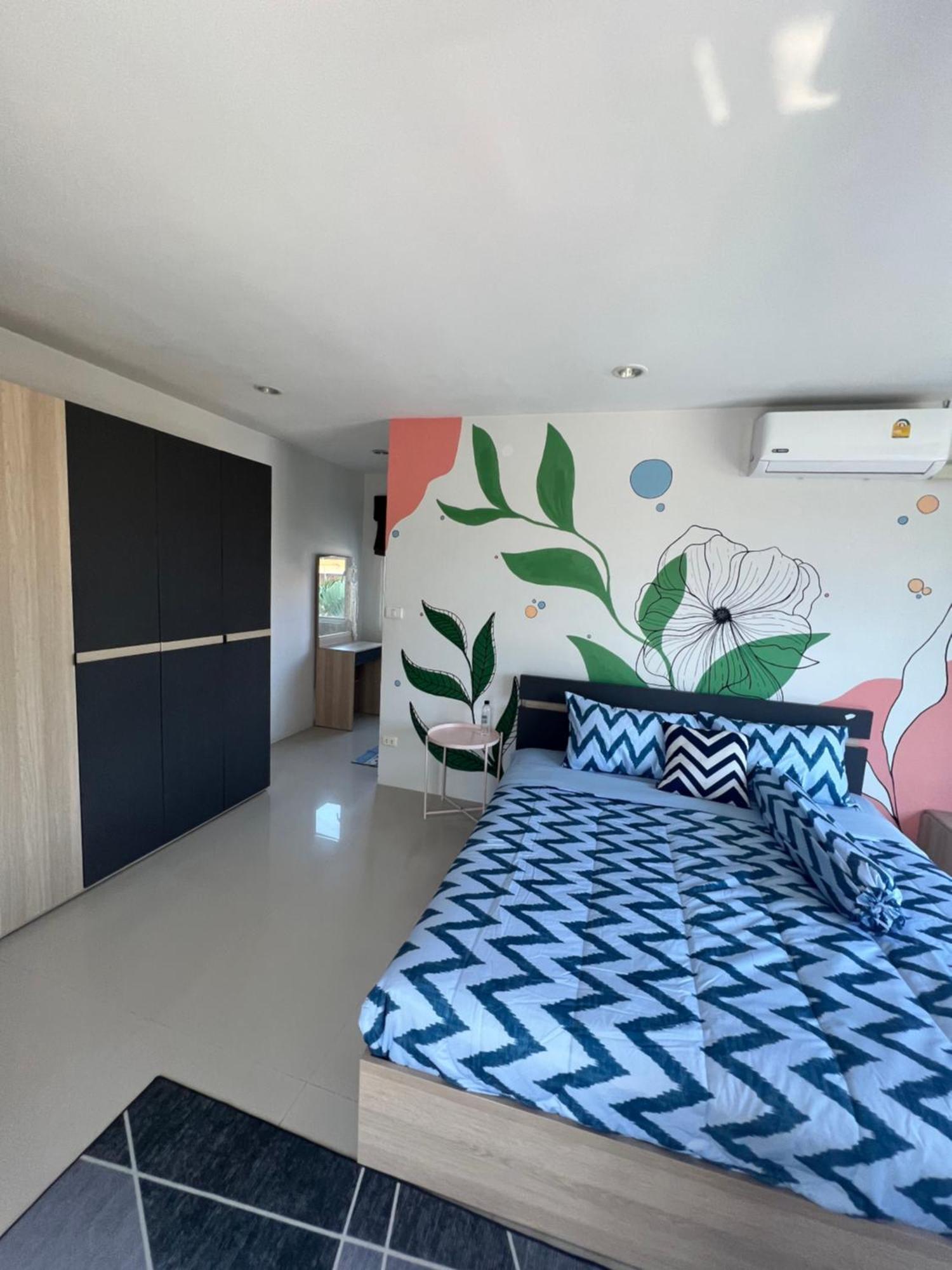 The Chu Cafe / Guesthouse Nai Harn Exterior photo